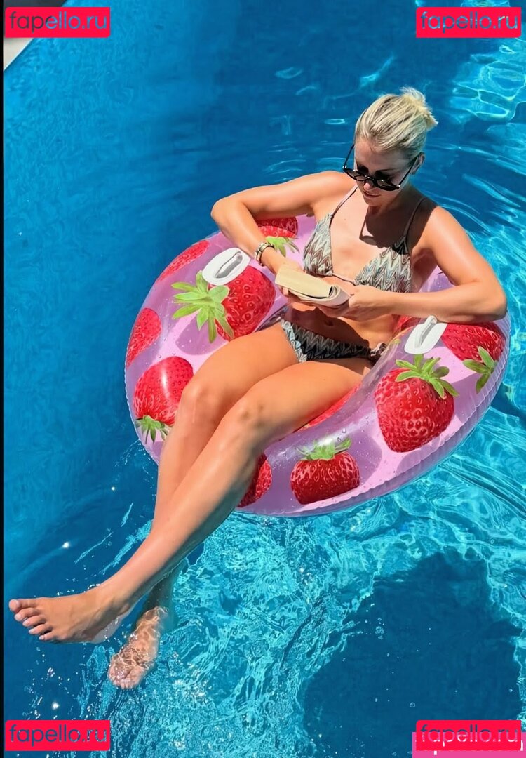Alessia Russo Nude Onlyfans Photo 46