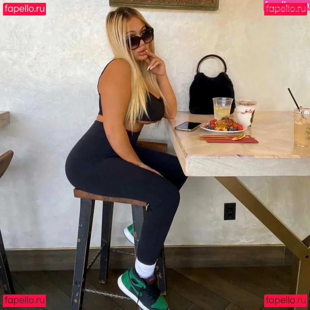 Gianna Malave Onlyfans Photo Gallery 