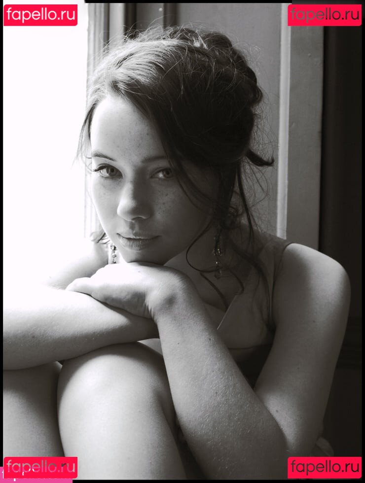 Anna Popplewell Nude Onlyfans Photo 17