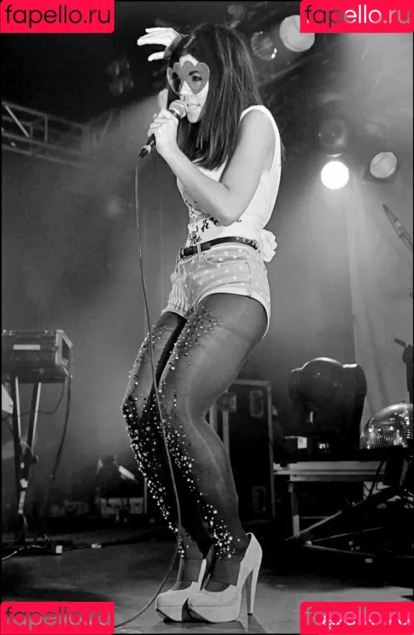 Marina Diamandis Onlyfans Photo Gallery 