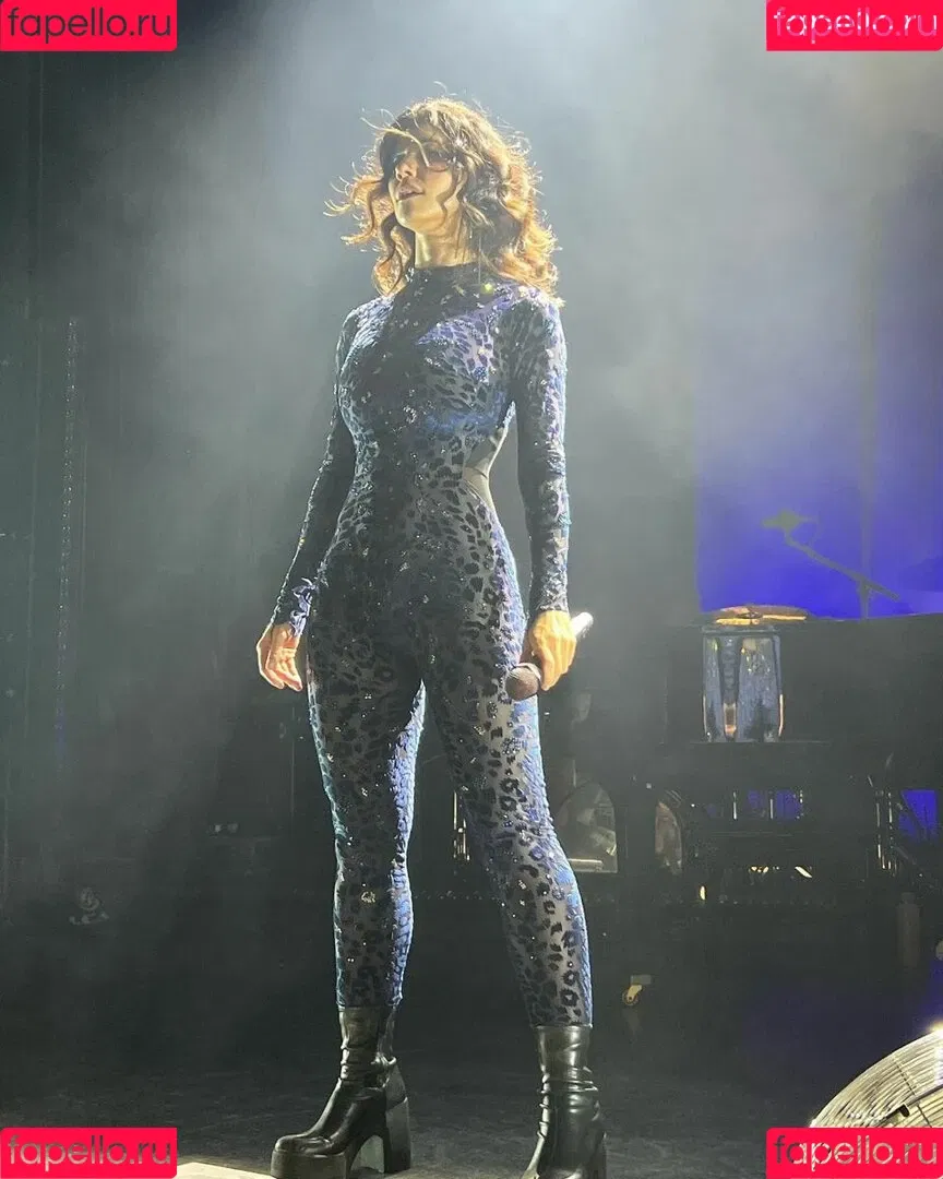 Marina Diamandis Onlyfans Photo Gallery 
