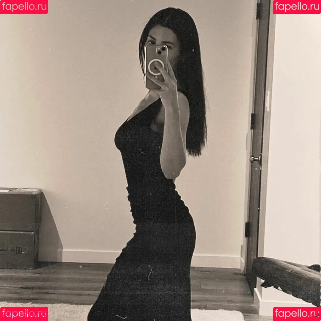 Marina Diamandis Onlyfans Photo Gallery 