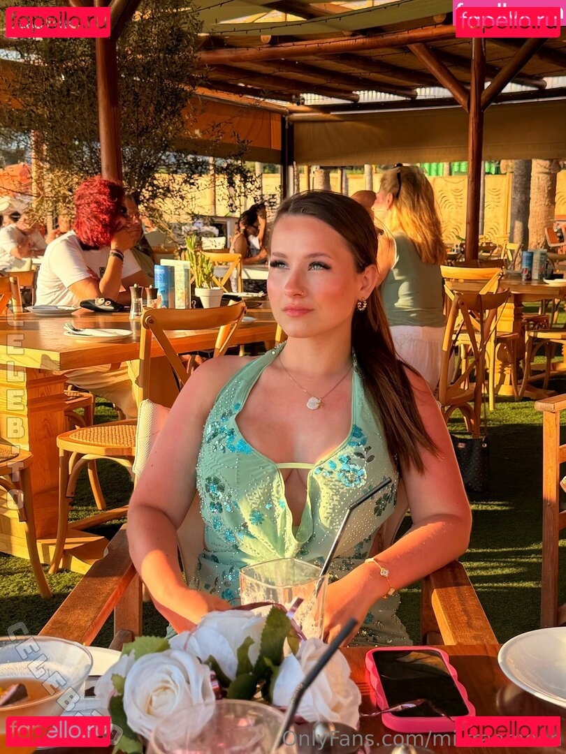 Mira Moon Nude Onlyfans Photo 14