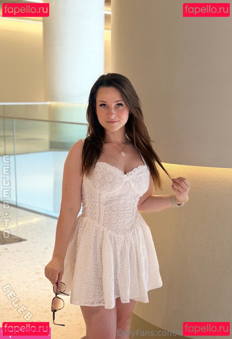 Mira Moon Nude Onlyfans Photo 11
