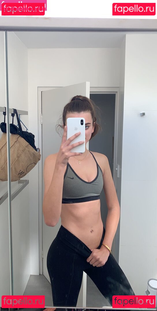 Bentley Mescall Nude Onlyfans Photo 31