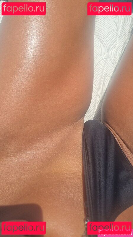 Jereminaa Nude Onlyfans Photo 21