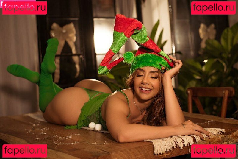 Frinemoli Nude Onlyfans Photo 4