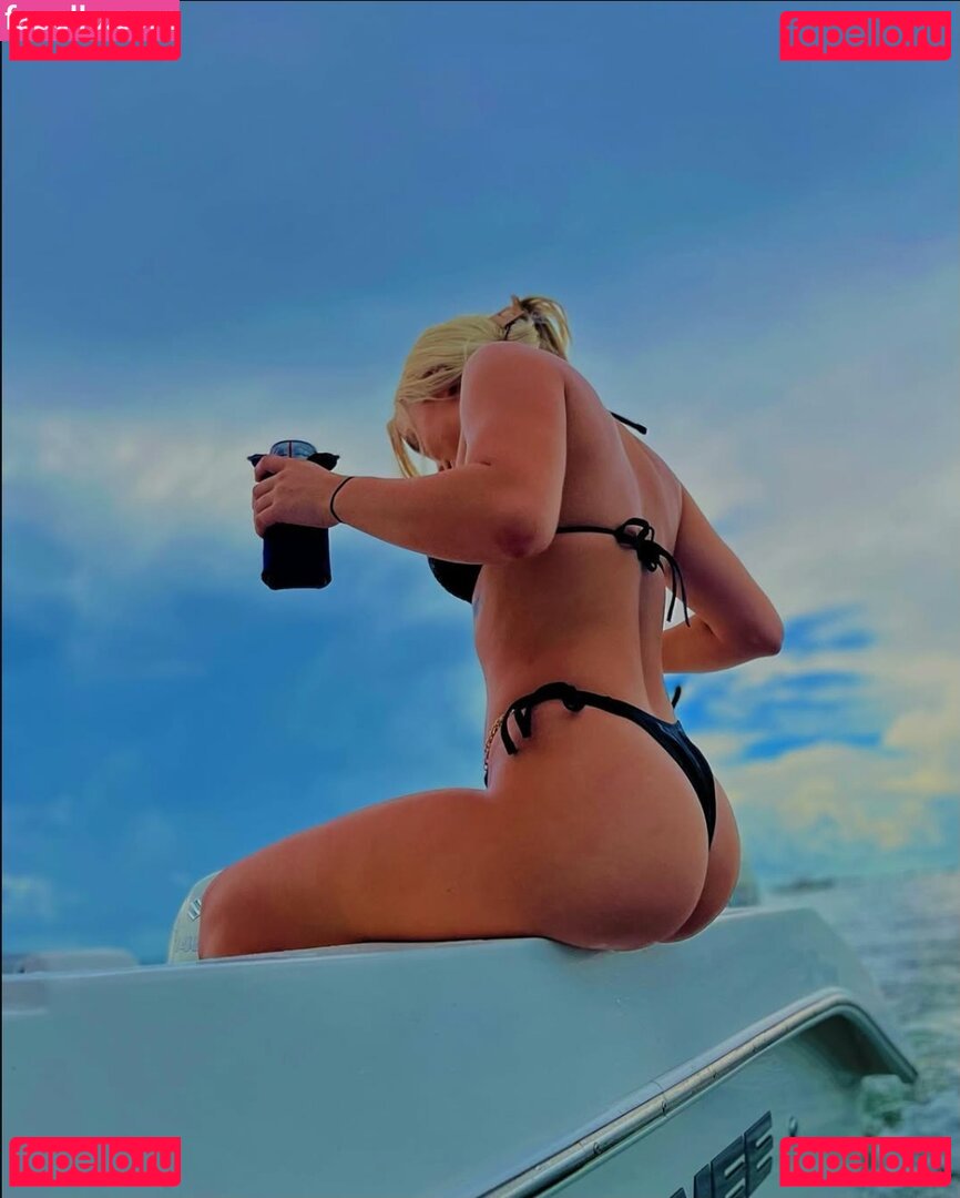 Lexi Hicks Nude Onlyfans Photo 24