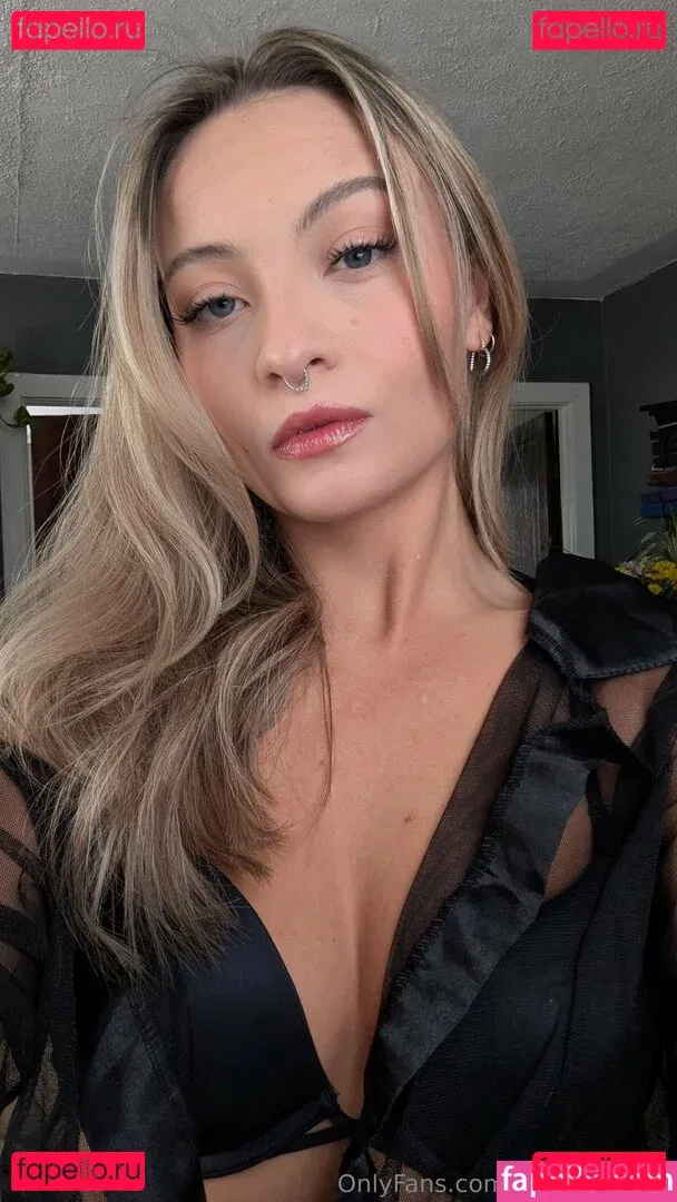 Karmaroused Onlyfans Photo Gallery 