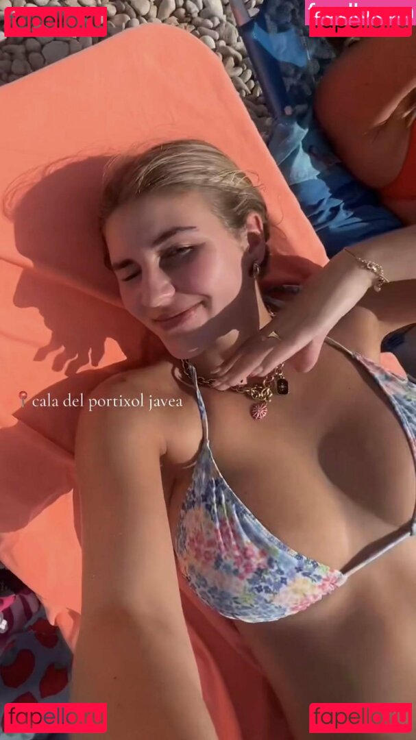 Senna Bellod Nude Onlyfans Photo 10