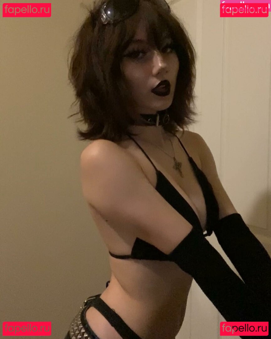 Trinity Manaj Nude Onlyfans Photo 20