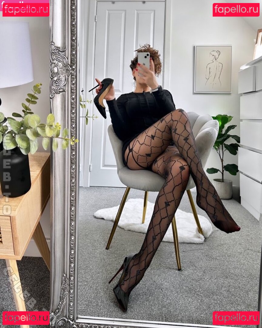 Missintights Nude Onlyfans Photo 7