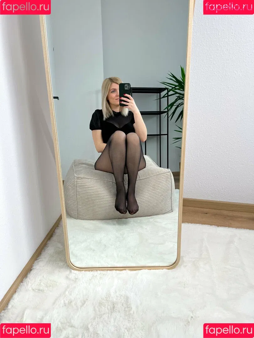 bellas_paws Onlyfans Photo Gallery 