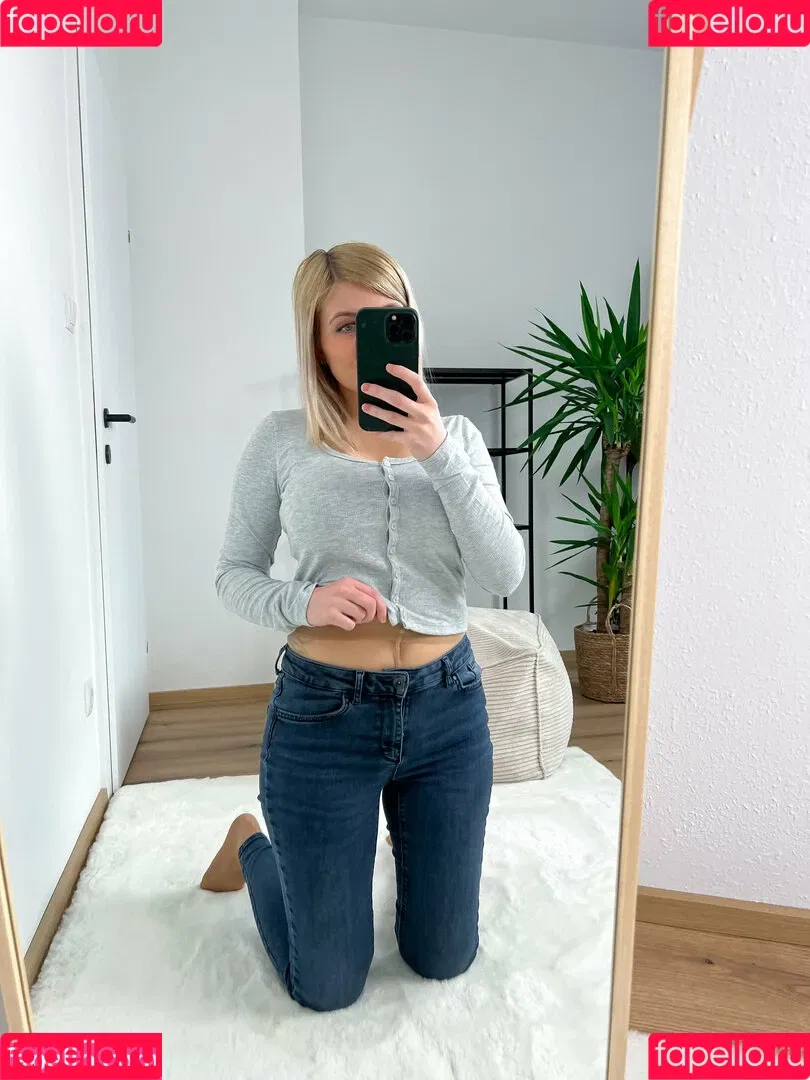bellas_paws Onlyfans Photo Gallery 