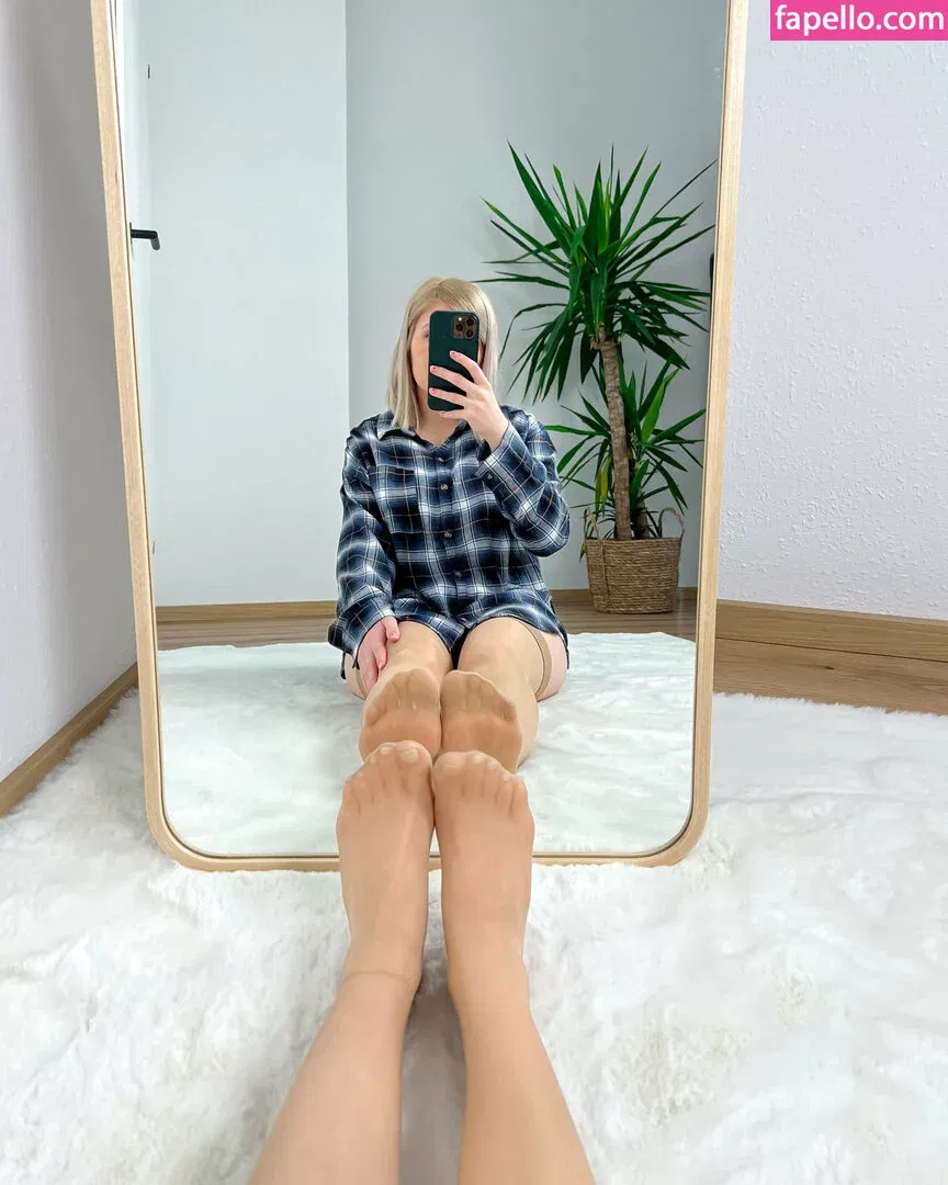 bellas_paws Onlyfans Photo Gallery 