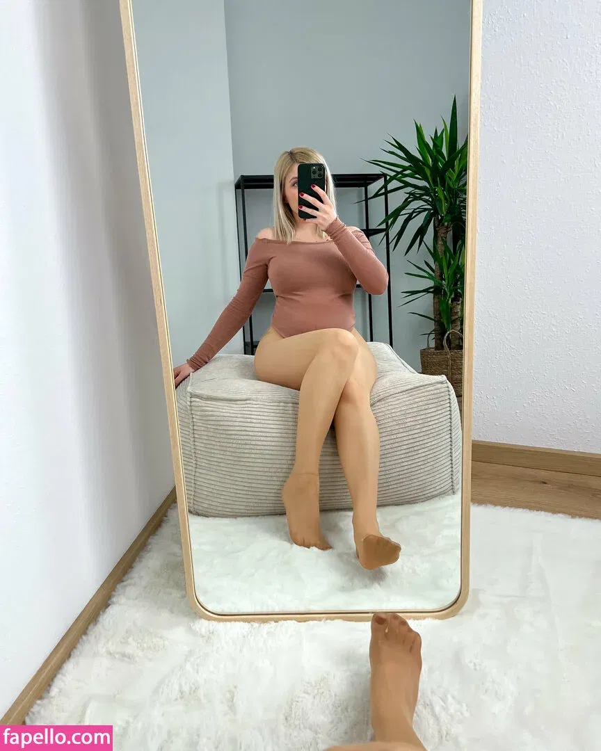 bellas_paws Onlyfans Photo Gallery 