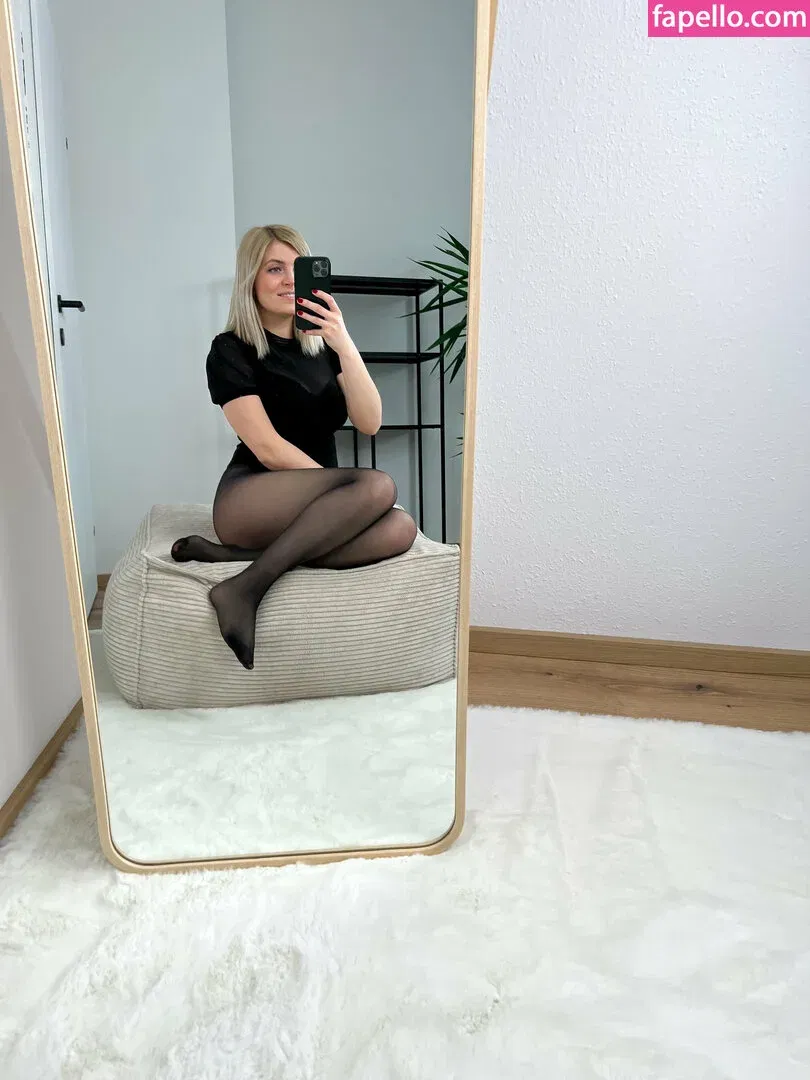 bellas_paws Onlyfans Photo Gallery 