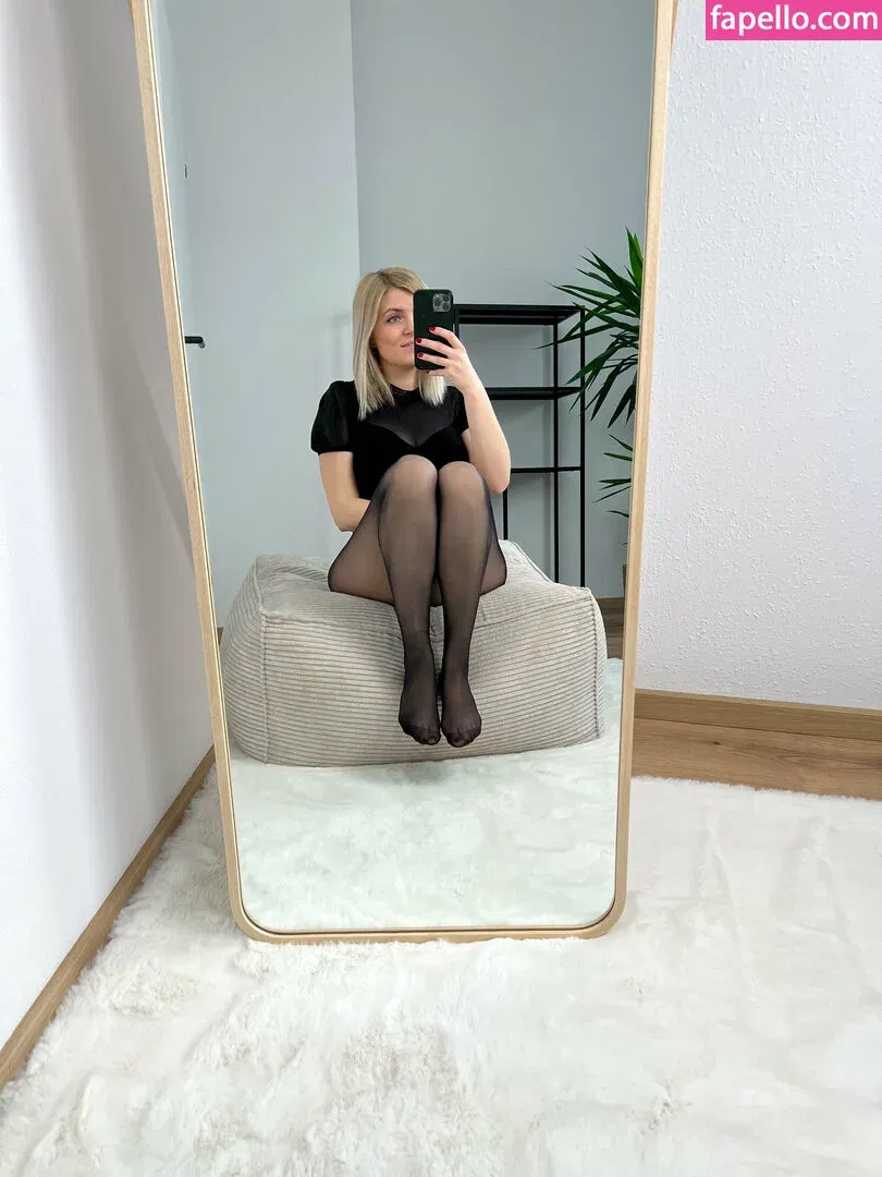 bellas_paws Onlyfans Photo Gallery 