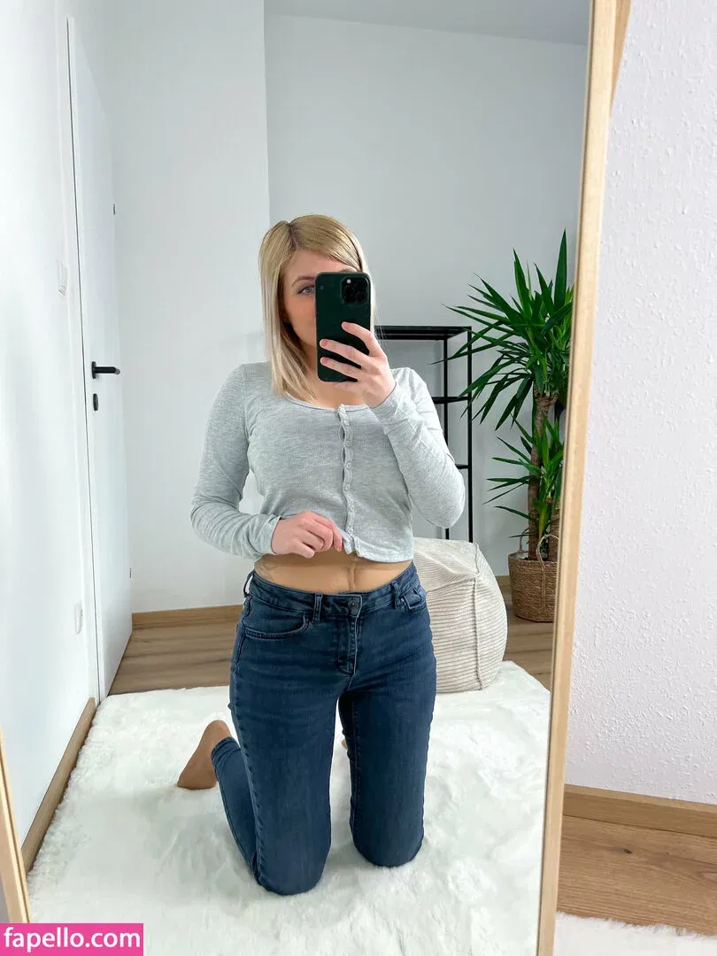 bellas_paws Onlyfans Photo Gallery 