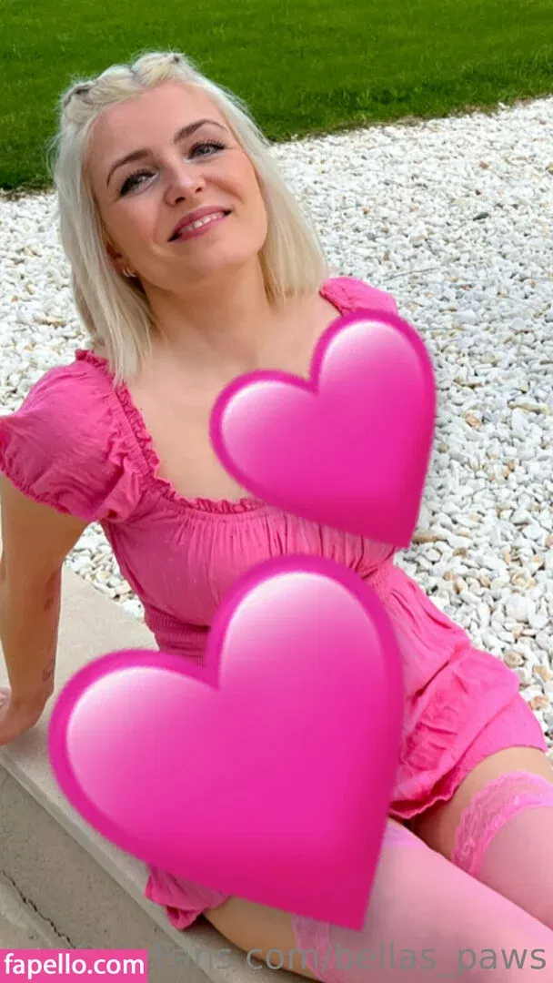 bellas_paws Onlyfans Photo Gallery 