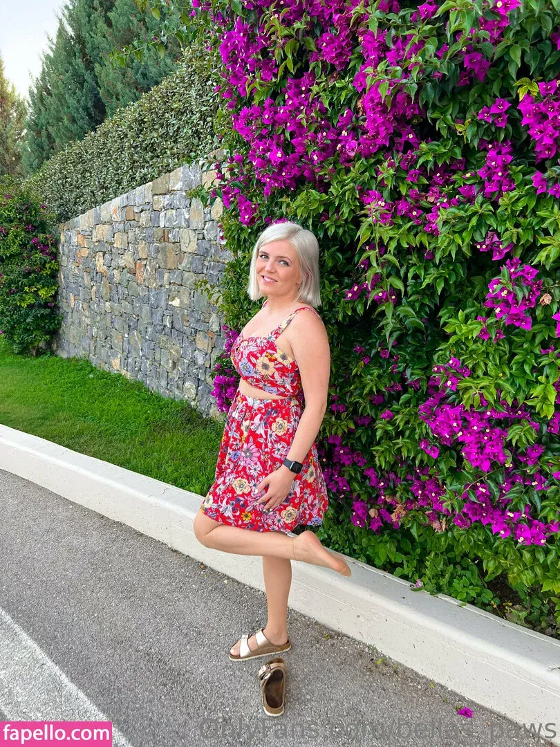 bellas_paws Onlyfans Photo Gallery 