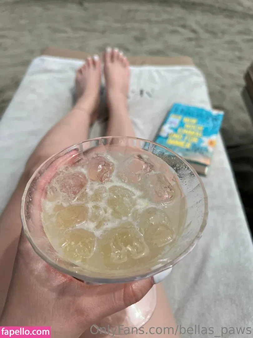bellas_paws Onlyfans Photo Gallery 