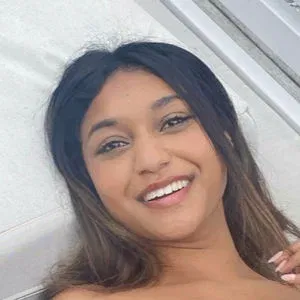 peachyneeshx Onlyfans Photo Gallery 