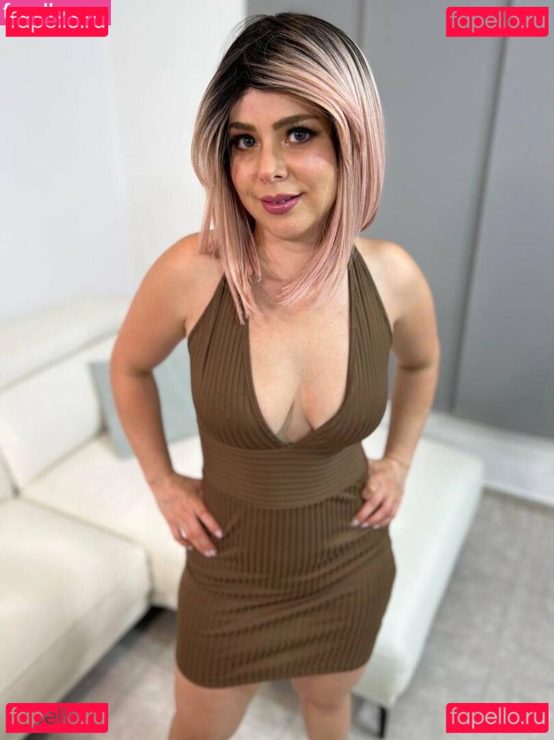 Paola Stone Nude Onlyfans Photo 20