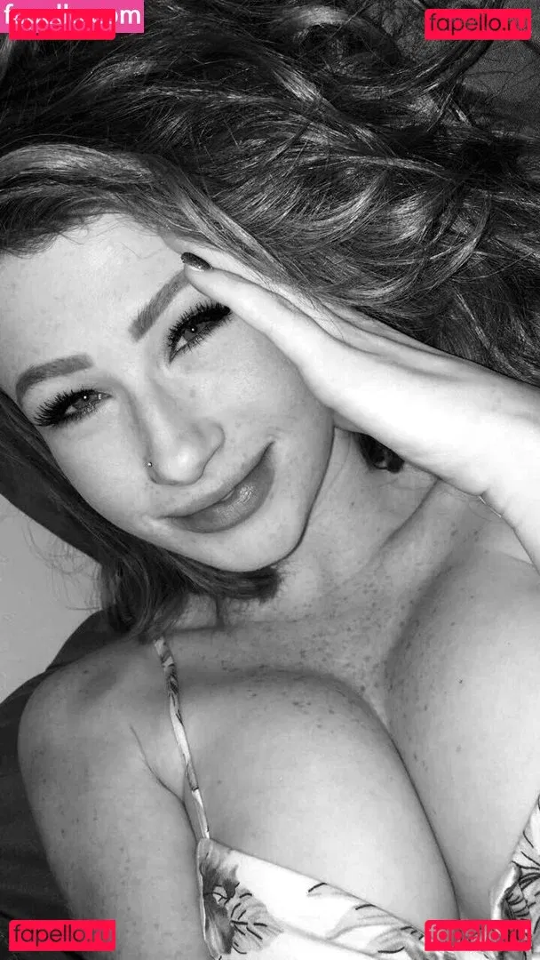 Abigalemandler Onlyfans Photo Gallery 