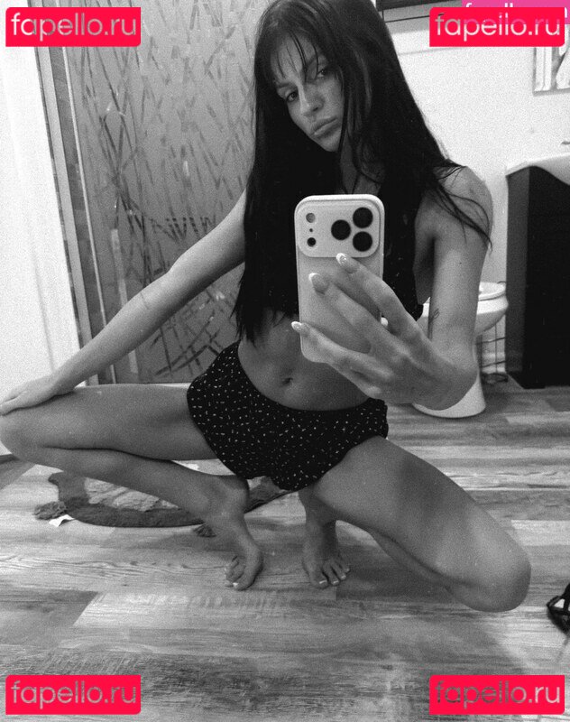 Alison Mitcham Nude Onlyfans Photo 19