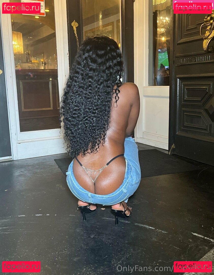 korectiion Nude Onlyfans Photo 50