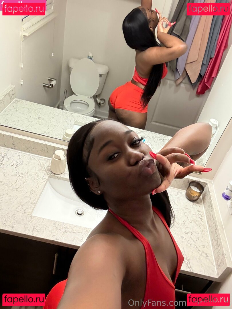 korectiion Nude Onlyfans Photo 44