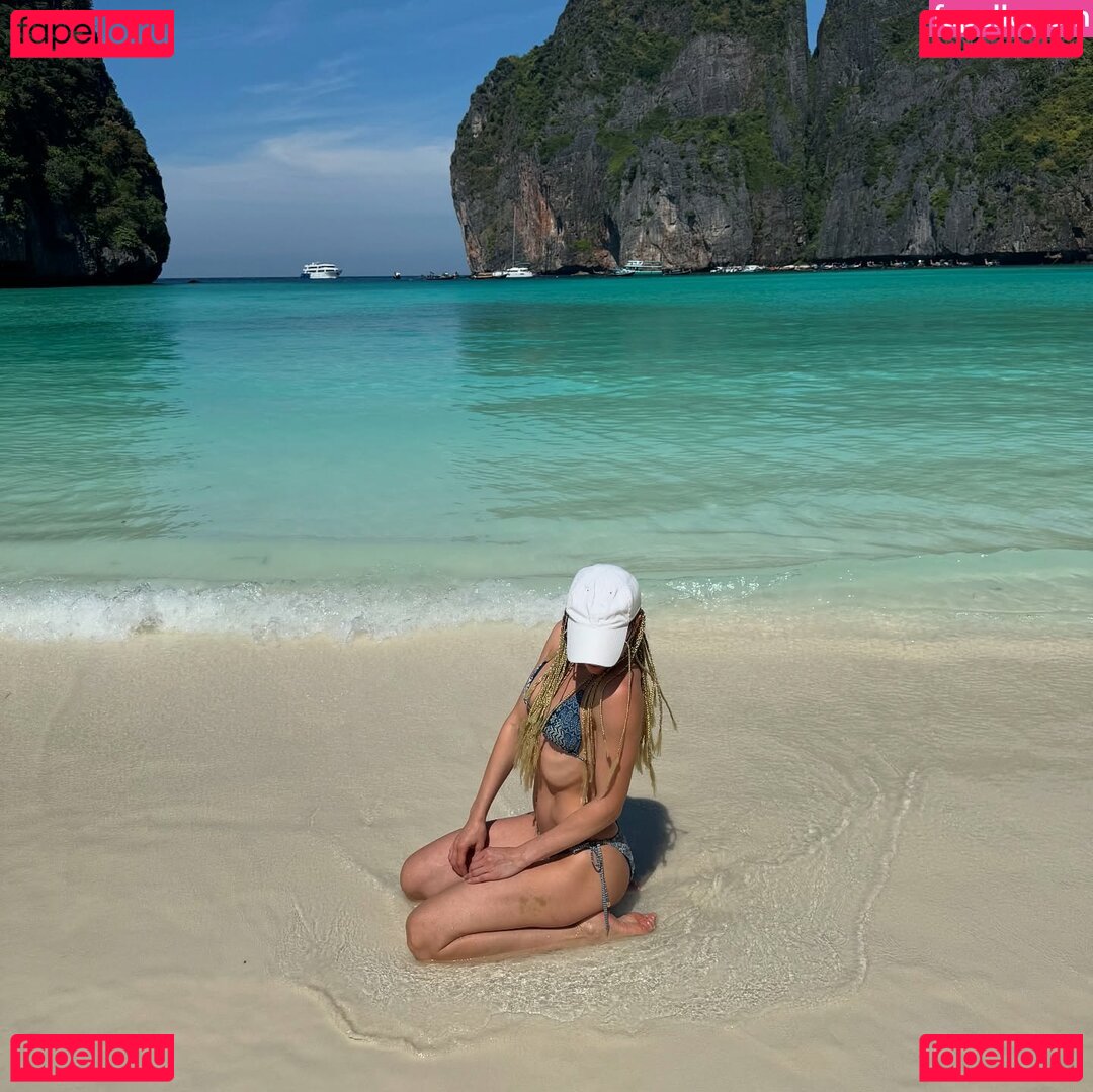 Olesya Bulletka Nude Onlyfans Photo 17