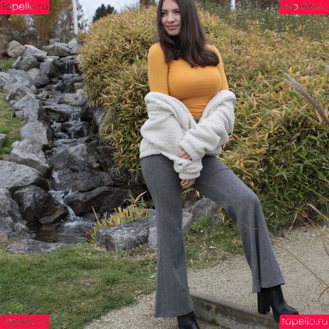 Fiona Onlyfans Photo Gallery 
