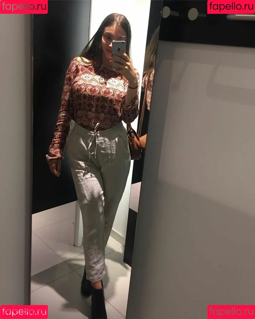 Fiona Onlyfans Photo Gallery 