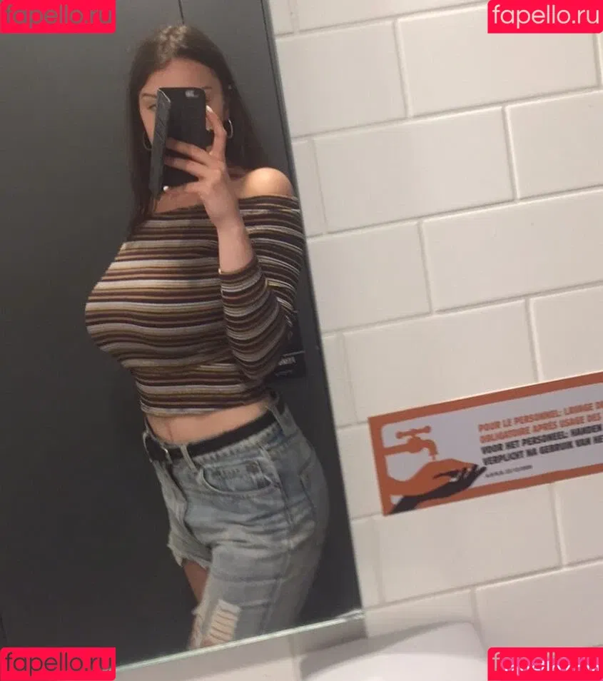 Fiona Onlyfans Photo Gallery 