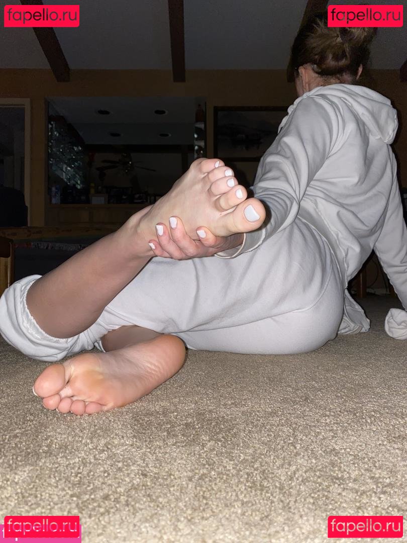 pnktoes Nude Onlyfans Photo 23