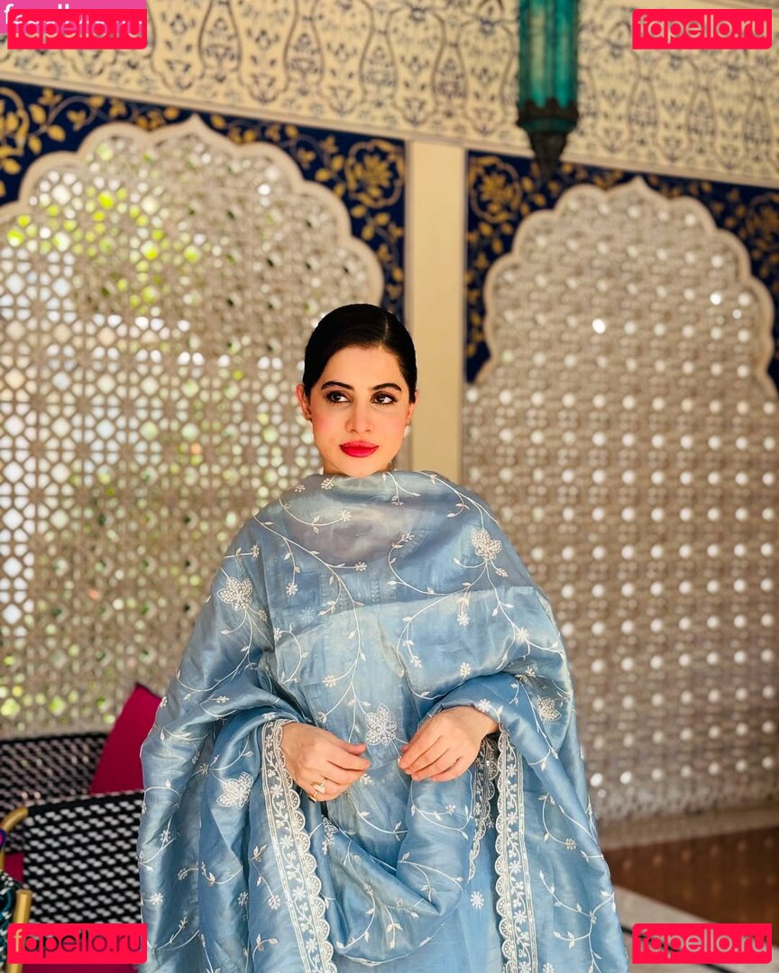 Urfi Javed Nude Onlyfans Photo 38