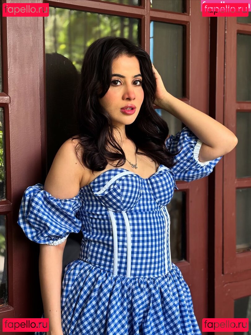 Urfi Javed Nude Onlyfans Photo 29