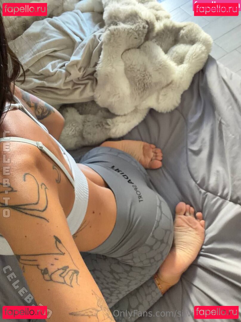 Silvia Minute Nude Onlyfans Photo 9