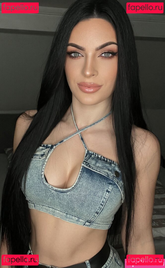 Jaqueline Neubauer Nude Onlyfans Photo 37