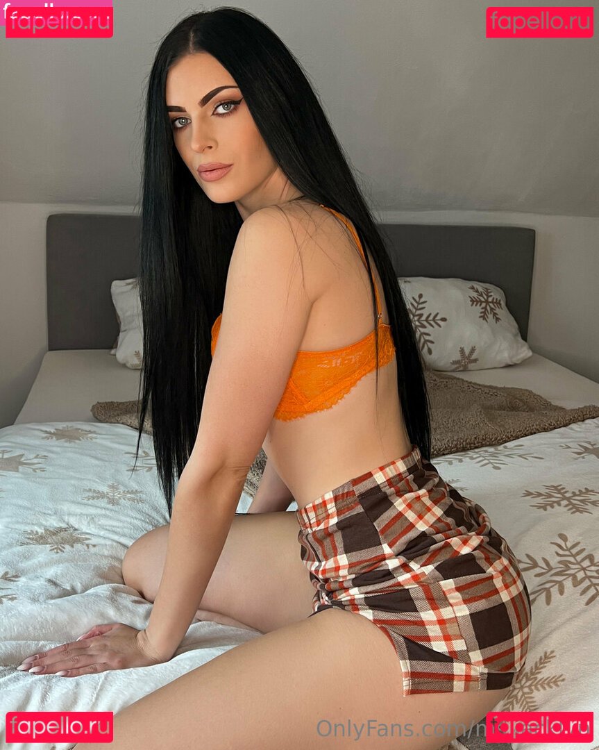 Jaqueline Neubauer Nude Onlyfans Photo 11