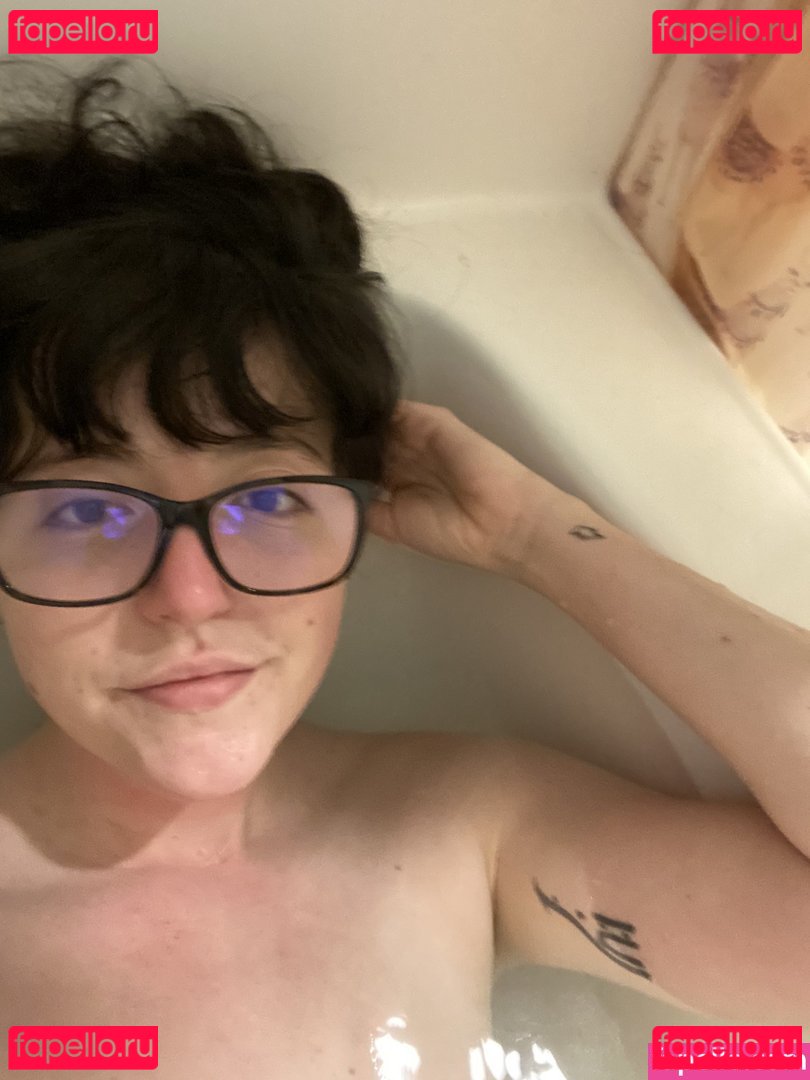 old_lotion Nude Onlyfans Photo 22
