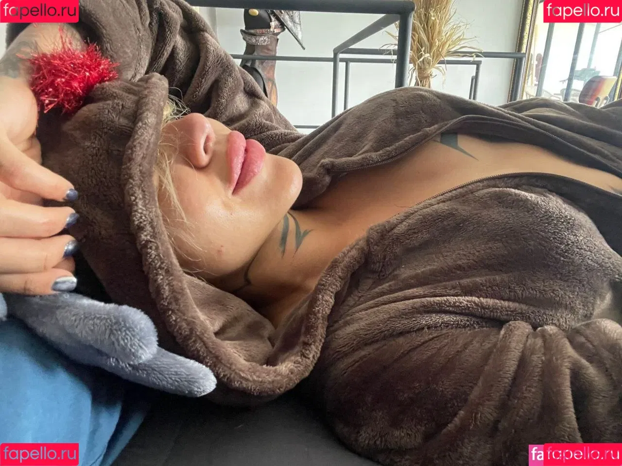DElettraa Onlyfans Photo Gallery 