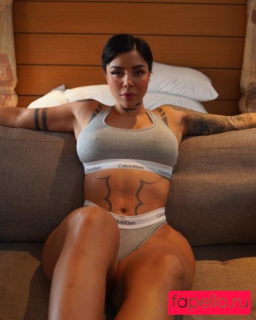 DElettraa Nude Onlyfans Photo 48