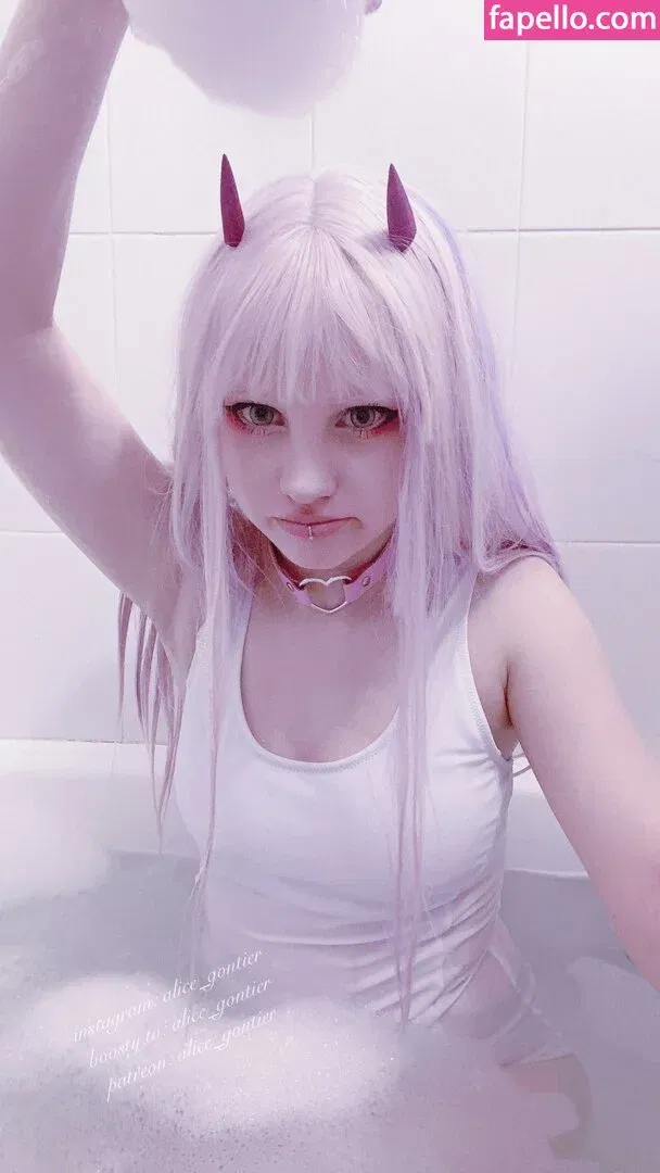 Araivun Onlyfans Photo Gallery 