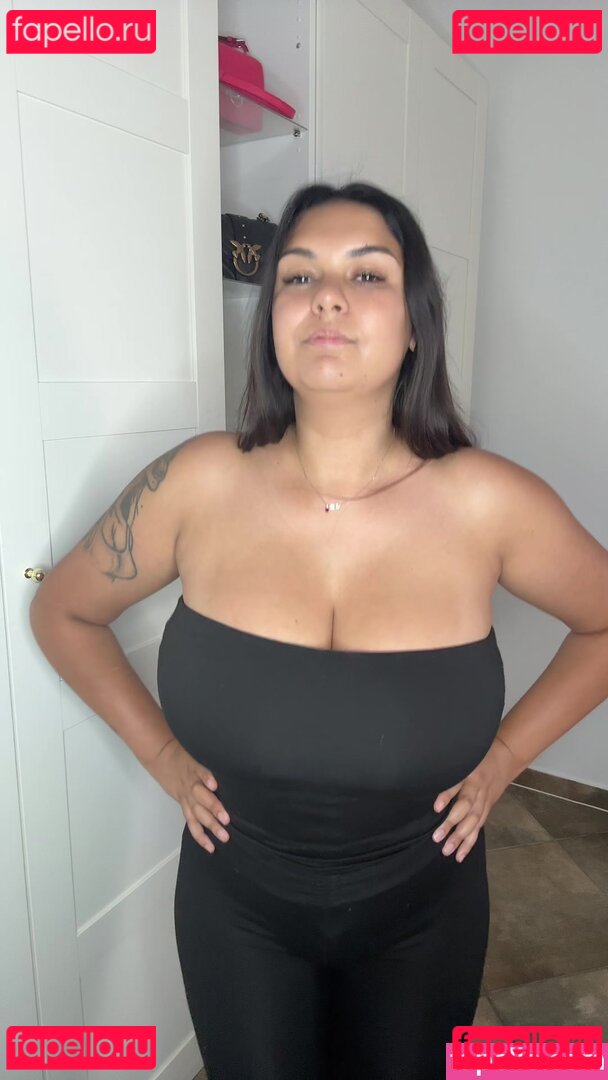 Sarettinablue Nude Onlyfans Photo 4