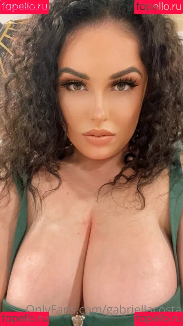 iamsantanaayo Onlyfans Photo Gallery 