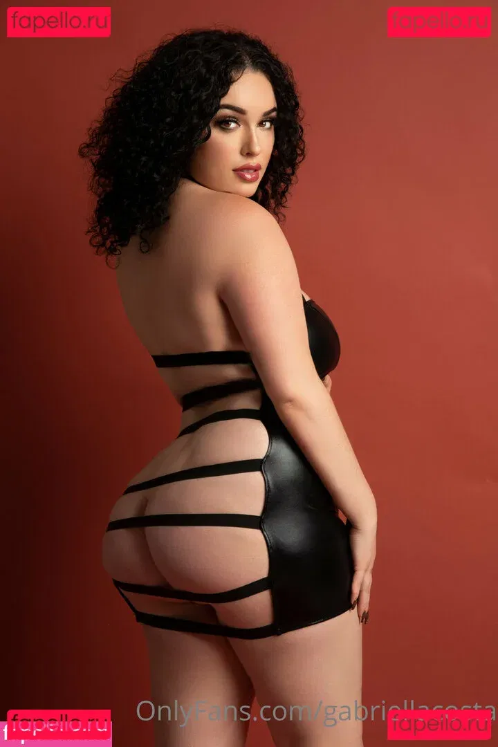 iamsantanaayo Onlyfans Photo Gallery 