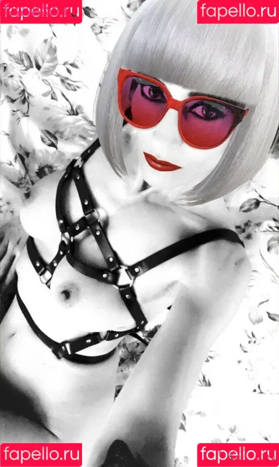Lena Maus Onlyfans Photo Gallery 